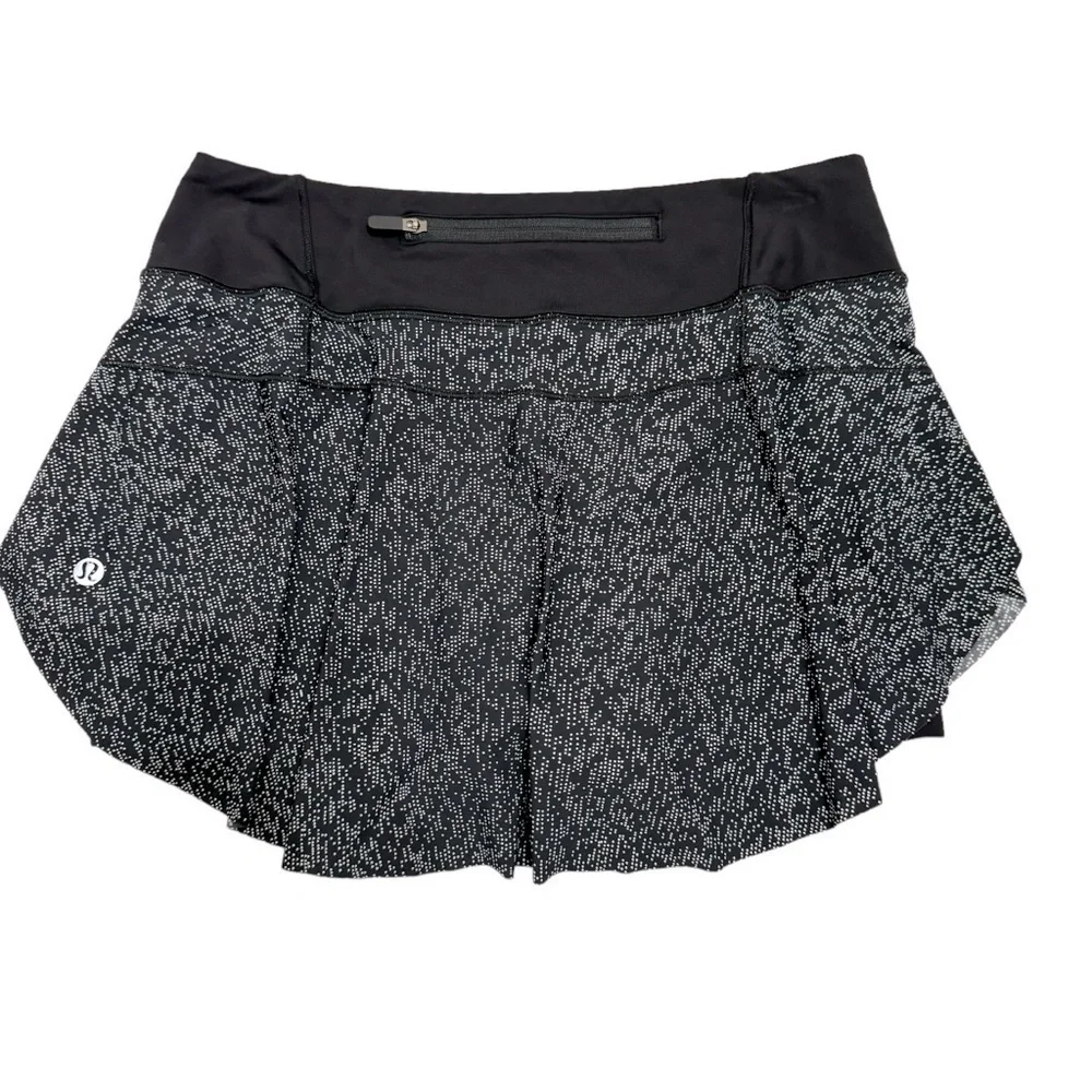 lululemon Quick Pace Skirt‎ Soundwave White Black Sz 4